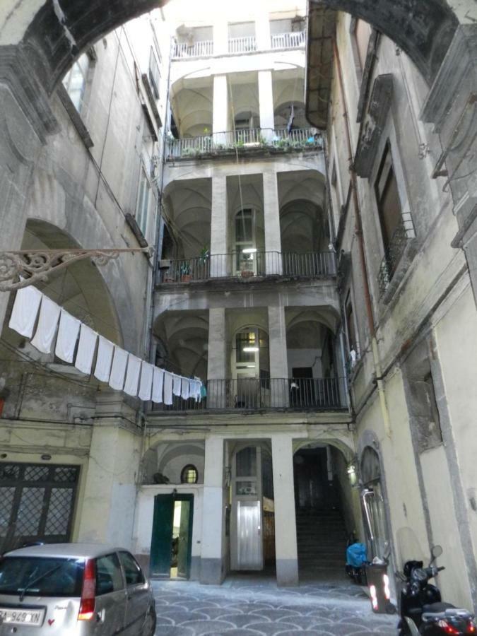 Appartamento Ai Tribunali Naples Extérieur photo